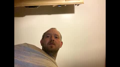 Snapshot of smokeymt420 chatting on January 4, 12:16 pm smokeymt420 online show from January 4, 12:16 pm