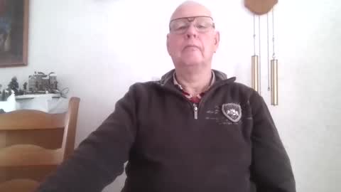 Snapshot of smoothy5460 chatting on December 28, 11:19 am smoothy5460 online show from December 28, 11:19 am