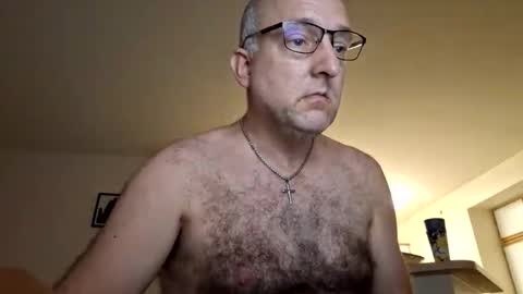 Snapshot of sms172 chatting on February 7, 12:42 am sms172 online show from February 7, 12:42 am