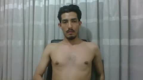 Snapshot of snackontime19 chatting on December 13, 6:10 am snackontime19 online show from December 13, 6:10 am