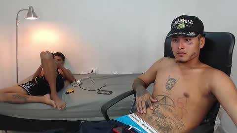 snak_master1 online show from September 12, 6:52 pm