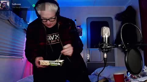 Viiscount  Snarfle Von Snarfenberg online show from March 6, 8:30 am