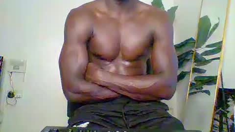 Snapshot of sneaky_link2 chatting on October 24, 12:56 am papi online show from October 24, 12:56 am