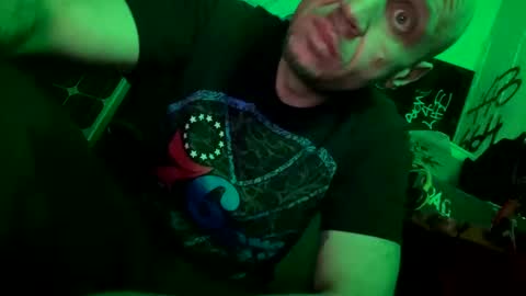 Snapshot of son_e_blacc chatting on February 24, 8:27 am Soni online show from February 24, 8:27 am