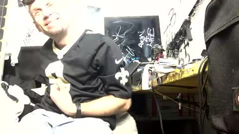 Snapshot of son_e_blacc chatting on December 17, 5:40 am Soni online show from December 17, 5:40 am