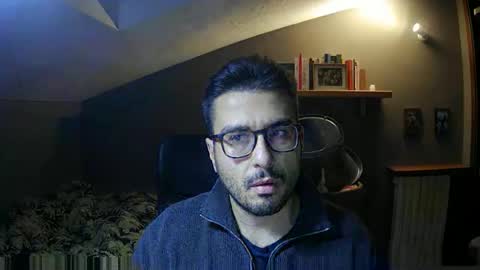 Snapshot of soulground77 chatting on October 29, 7:50 pm Lucag88 online show from October 29, 7:50 pm