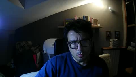 Snapshot of soulground77 chatting on October 15, 8:27 pm Lucag88 online show from October 15, 8:27 pm