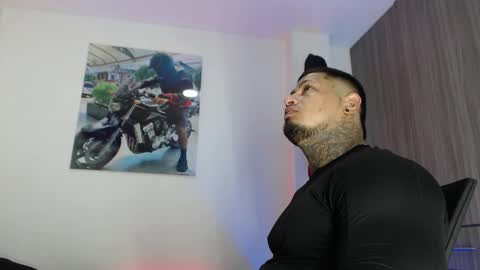 soy_apolo online show from October 9, 3:28 pm