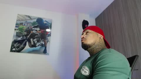 soy_apolo online show from September 30, 5:27 pm