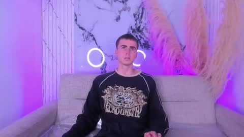 spaceboy_1 online show from February 21, 12:00 am