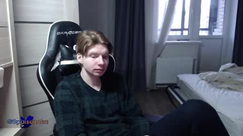 Snapshot of spaisenok chatting on February 15, 5:51 am Mike online show from February 15, 5:51 am