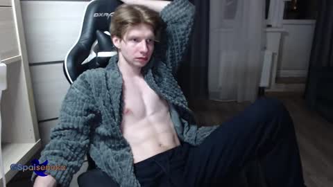 Snapshot of spaisenok chatting on February 26, 10:40 pm Mike online show from February 26, 10:40 pm