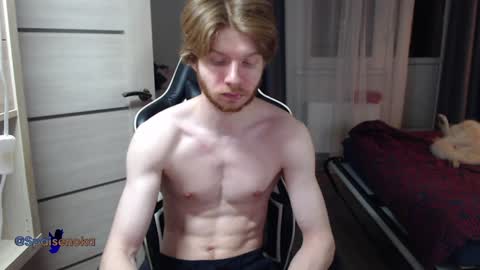 Snapshot of spaisenok chatting on December 5, 1:14 am Mike online show from December 5, 1:14 am