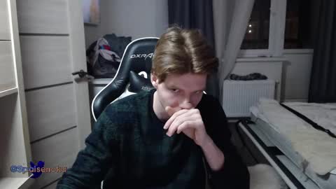 Snapshot of spaisenok chatting on February 15, 11:27 pm Mike online show from February 15, 11:27 pm