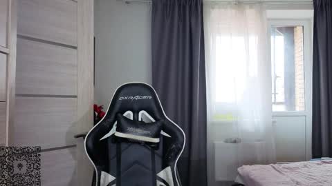 Snapshot of spaisenok chatting on October 5, 11:14 am Mike online show from October 5, 11:14 am