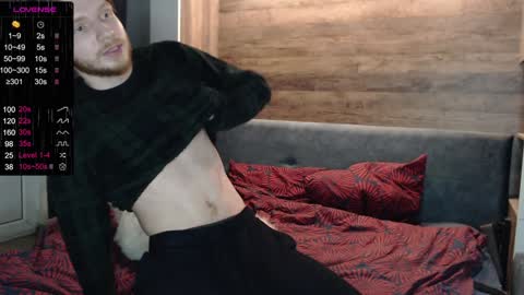 Snapshot of spaisenok chatting on January 7, 2:43 am Mike online show from January 7, 2:43 am