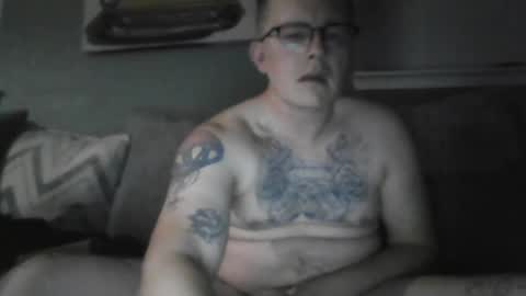 sparkyyy277420 online show from May 1, 9:01 am