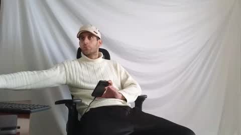 Marco. When Im offline you can view premium content in bio online show from February 11, 2:33 pm