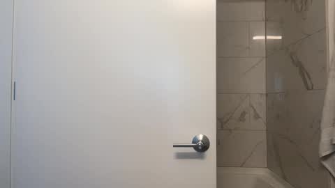 Snapshot of spookyfoxmulder chatting on September 27, 10:07 pm ALEX online show from September 27, 10:07 pm