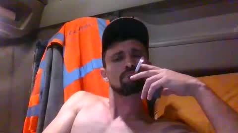 spyco82 online show from December 1, 6:33 pm