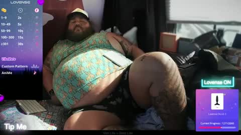 Your Pal Squeaks online show from December 2, 4:07 pm