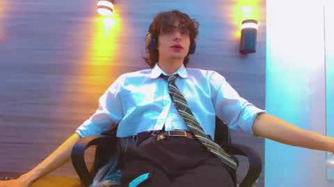 ethan online show from April 1, 1:41 pm