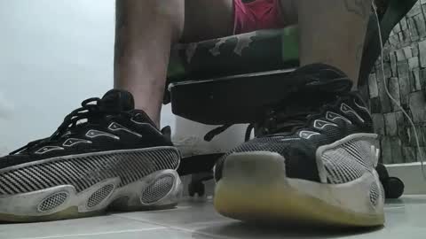 sr master cum its my old account online show from May 25, 4:18 am