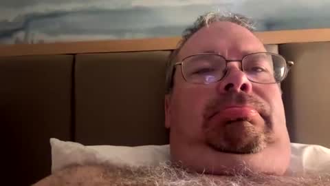 slipperysteve0690 online show from July 27, 2:07 am
