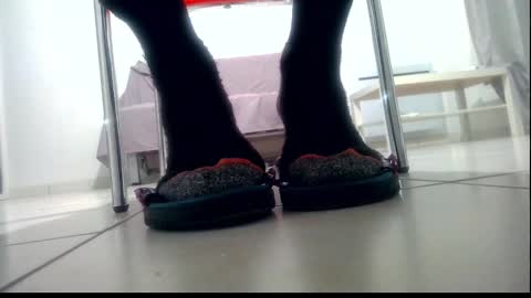 ssenzo online show from February 2, 7:46 pm