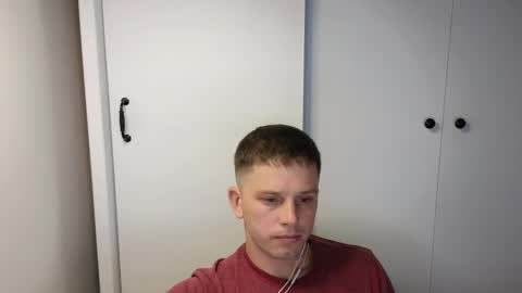 st1vemaster01 online show from September 23, 3:22 pm