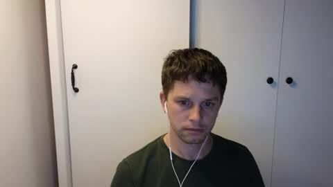 st1vemaster01 online show from September 17, 3:46 pm