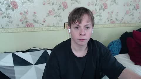 Snapshot of st_rudy chatting on February 15, 10:44 am Joe Peach online show from February 15, 10:44 am