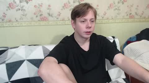 Snapshot of st_rudy chatting on January 28, 7:42 pm Joe Peach online show from January 28, 7:42 pm