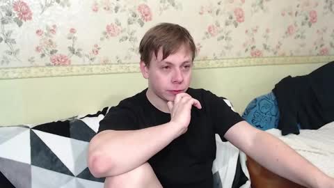 Snapshot of st_rudy chatting on February 16, 10:32 am Joe Peach online show from February 16, 10:32 am