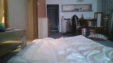 steki038434 online show from April 18, 7:29 pm