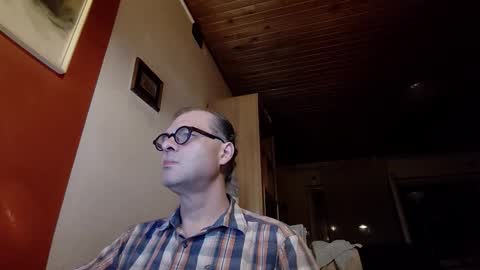 Mesh3D online show from September 21, 9:59 pm