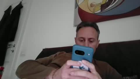 Snapshot of sten015 chatting on February 19, 2:01 pm sten015 online show from February 19, 2:01 pm