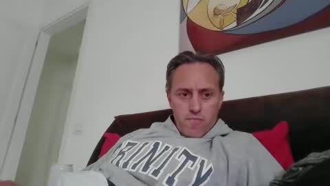 Snapshot of sten015 chatting on October 9, 12:21 pm sten015 online show from October 9, 12:21 pm