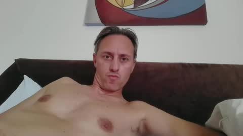 Snapshot of sten015 chatting on September 17, 11:55 am sten015 online show from September 17, 11:55 am