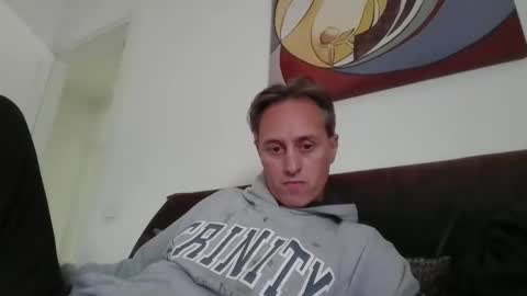 Snapshot of sten015 chatting on October 14, 12:34 pm sten015 online show from October 14, 12:34 pm