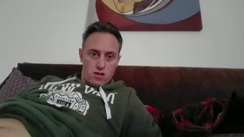 Snapshot of sten015 chatting on February 20, 2:13 pm sten015 online show from February 20, 2:13 pm