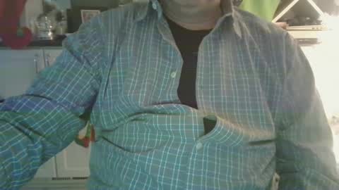 Snapshot of steve093066 chatting on December 31, 4:14 pm Steve online show from December 31, 4:14 pm