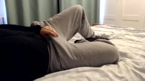 Snapshot of stevebate222 chatting on October 14, 9:27 am stevebate222 online show from October 14, 9:27 am