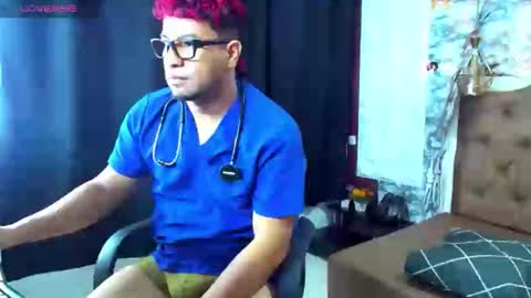 Snapshot of steven_thomson chatting on October 28, 1:52 am Steven online show from October 28, 1:52 am