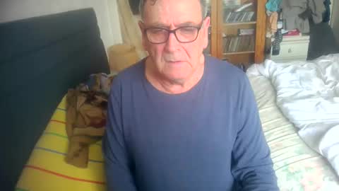 slave for computer control online show from March 16, 10:19 am