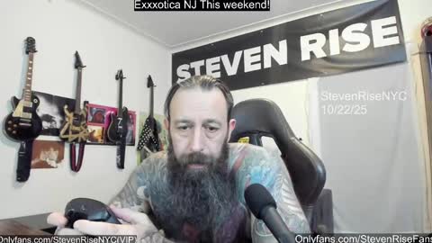 Snapshot of stevenrisenyc chatting on October 23, 2:59 am StevenRiseNYC online show from October 23, 2:59 am