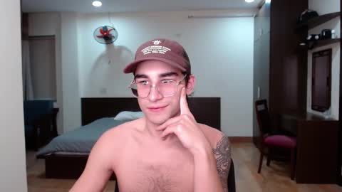 Snapshot of steveoceanbeanhuge chatting on January 20, 2:46 pm Alex online show from January 20, 2:46 pm