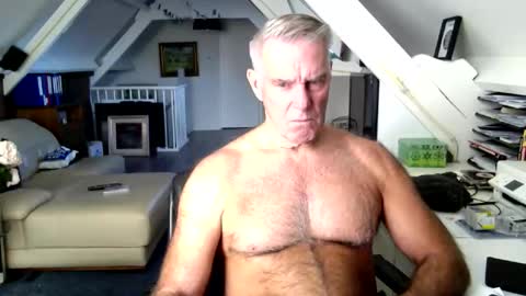 stevetwo online show from November 24, 1:01 pm