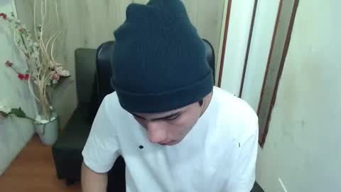 Stich online show from February 10, 2:11 pm