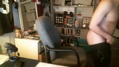 stickey online show from December 24, 3:49 am